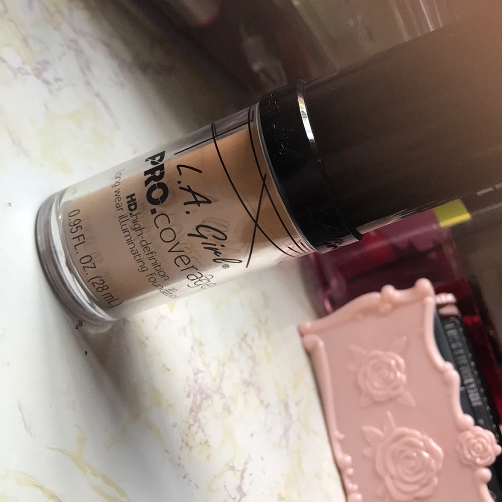 La girl pro coverage